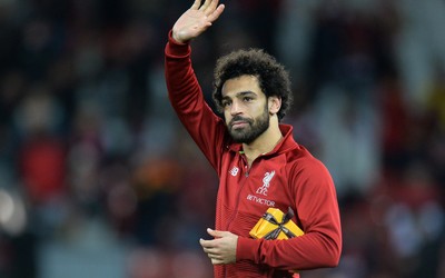 绿茵体育动态-B费远射再献世界波