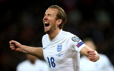 绿茵体育精华-久保建英这脚直塞像开了天眼